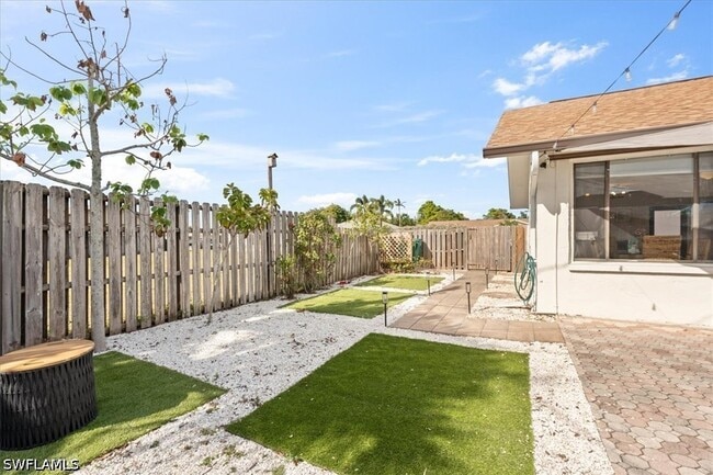 Building Photo - 1332 Granada Blvd