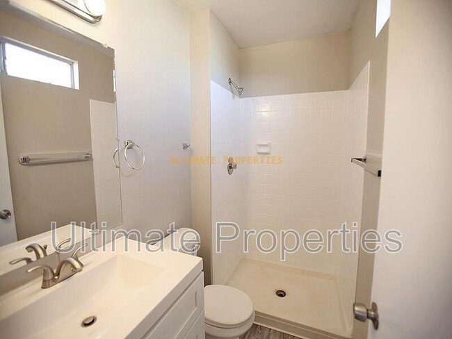 Building Photo - 7628 W Hazelwood St