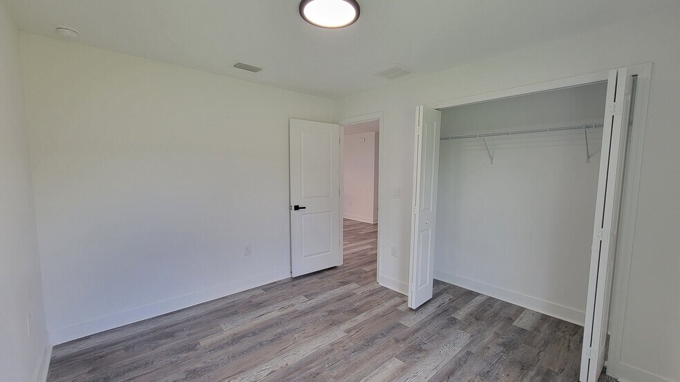 Building Photo - 20422 Dial Ave