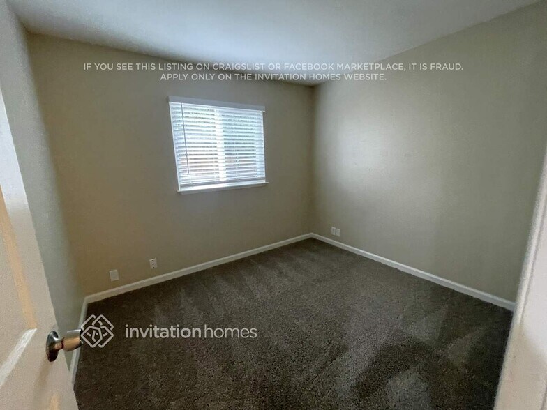 Building Photo - 612 Decoy Ln