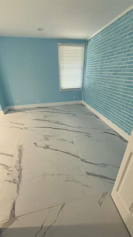 Building Photo - 3400 Spalding Dr