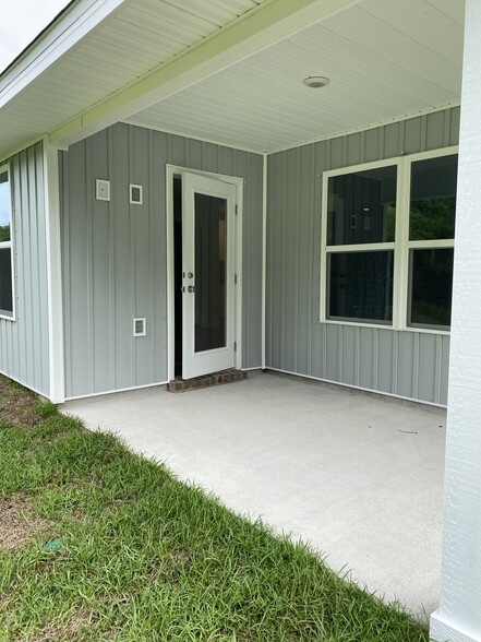 Building Photo - 10473 Ruffian Rt