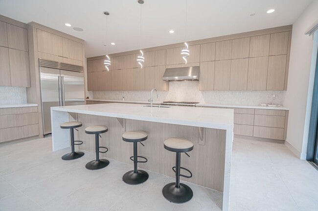 Building Photo - Luxury Smart Home with Green Belt Views in Tesoro Highlands!