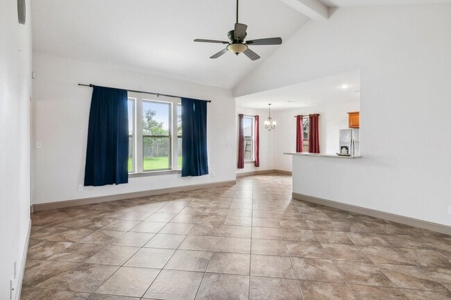 Building Photo - 6500 Llano Ln