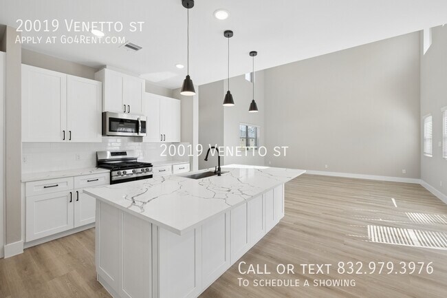 Building Photo - 20019 Venetto St