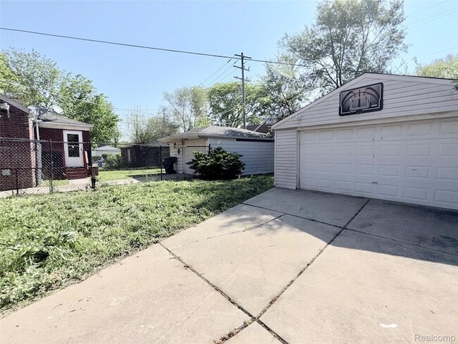 Building Photo - 10630 Whitehill St