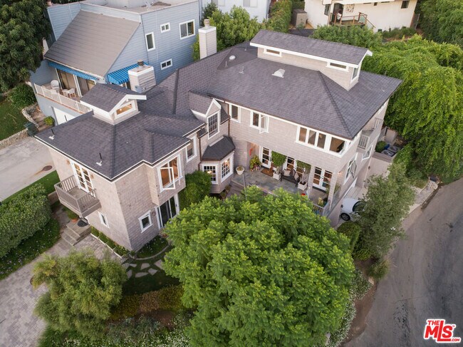 Building Photo - 2962 Valmere Dr