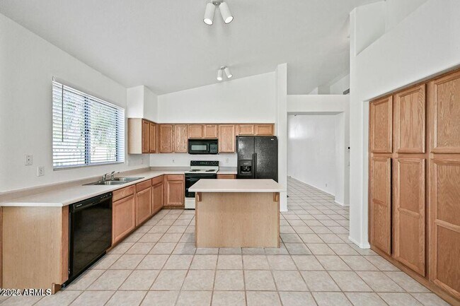 Building Photo - 3920 N 113th Ave