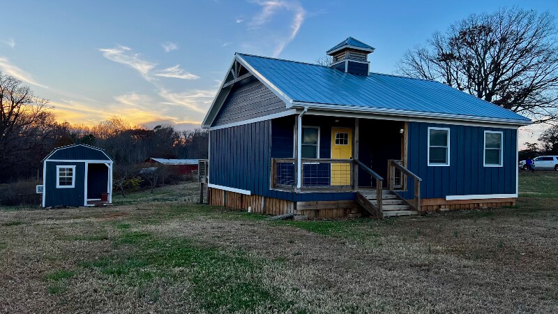 Building Photo - 3320 Sullivan Rd