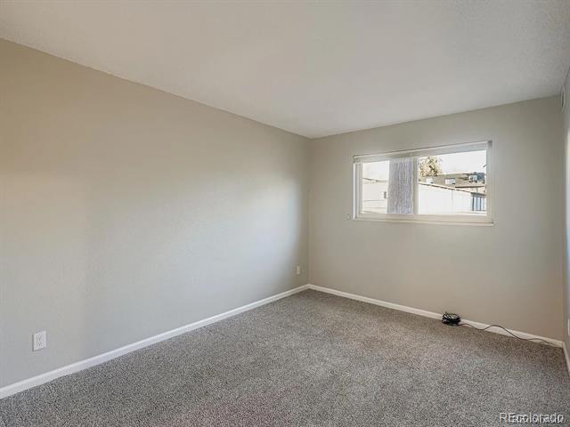 Building Photo - 140 E Highline Cir