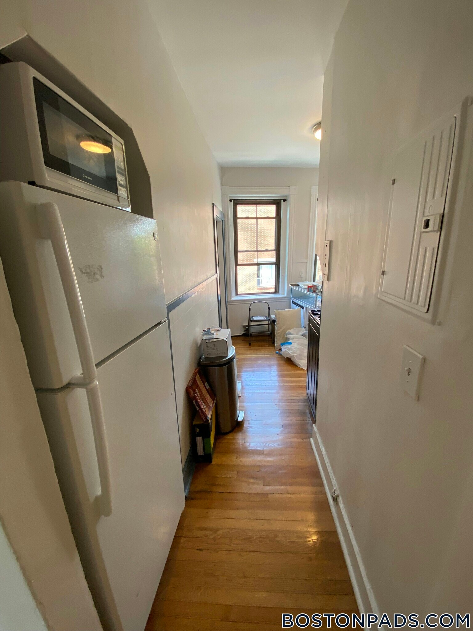 Building Photo - 110 Willow St