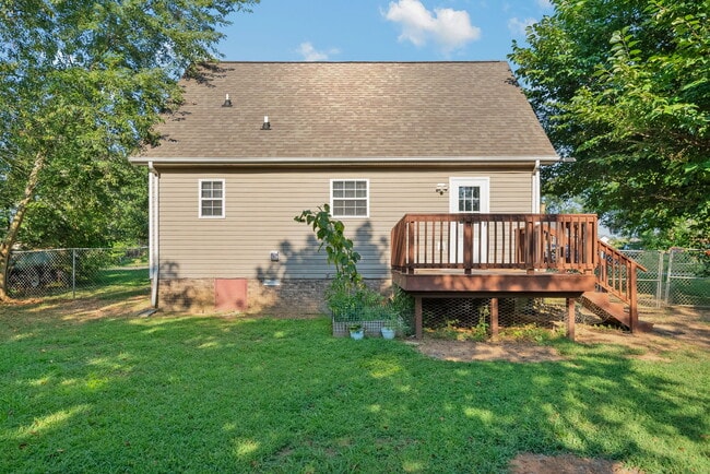 Building Photo - 3421 Oak Lawn Dr