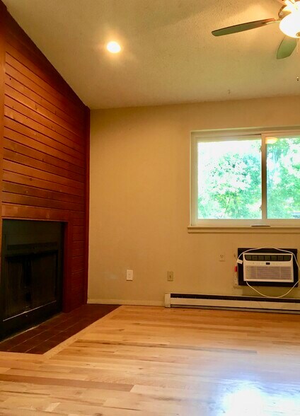 Building Photo - 3065 30th St