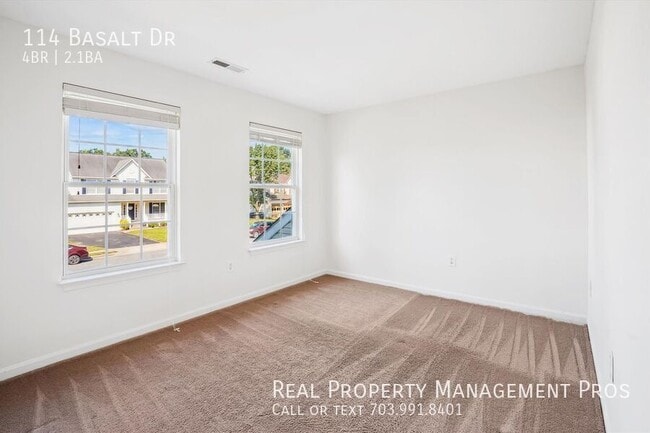 Building Photo - 114 Basalt Dr