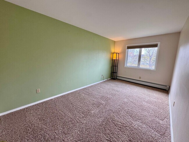 Building Photo - 3345 Mt Vernon Ct