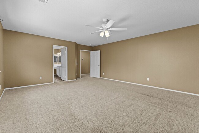 Building Photo - 16636 China Berry Ct
