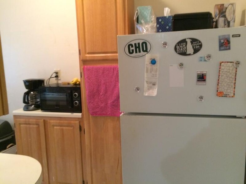 Apt 7 - 1195 Boylston St