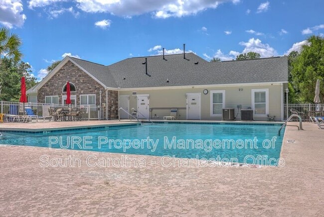 Building Photo - 8800 Dorchester Rd
