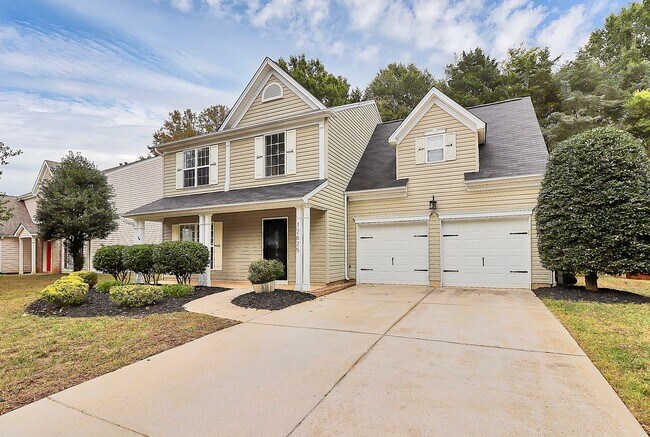 Building Photo - Welcome home to the popular Crossings neig...