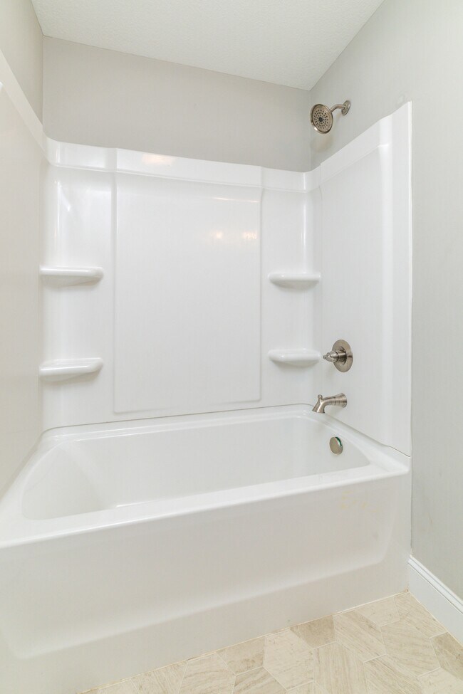 Building Photo - 7703 Honey Oaks Rd