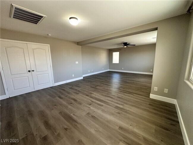 Building Photo - 4312 N Thunder Twice St