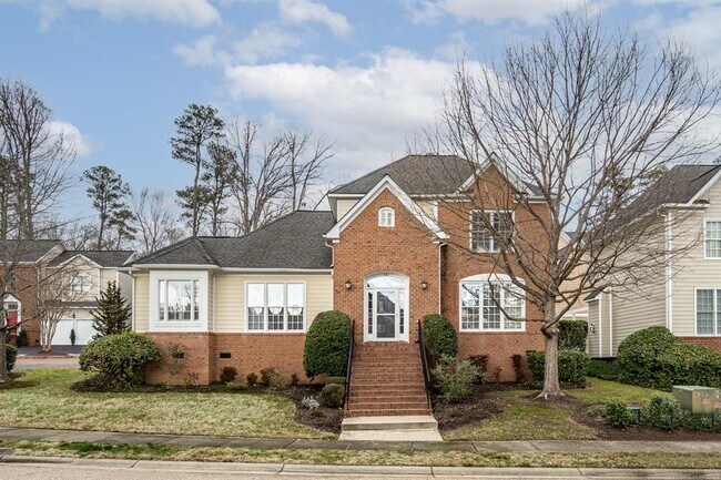 Building Photo - 421 Suri Dr