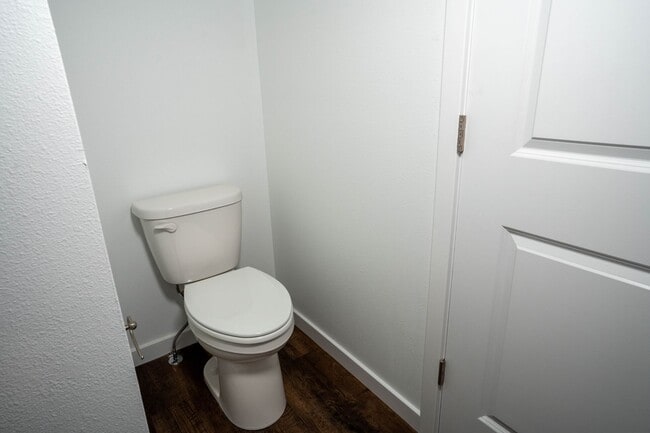 Building Photo - BRAND NEW 4 BEDROOM HOME - Bolivar MO