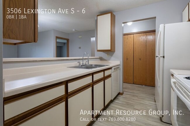 Building Photo - 3506 Lexington Ave S