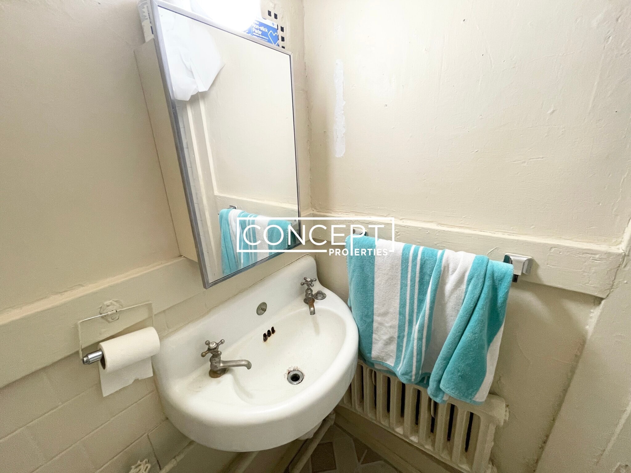 Building Photo - 58 Anderson St