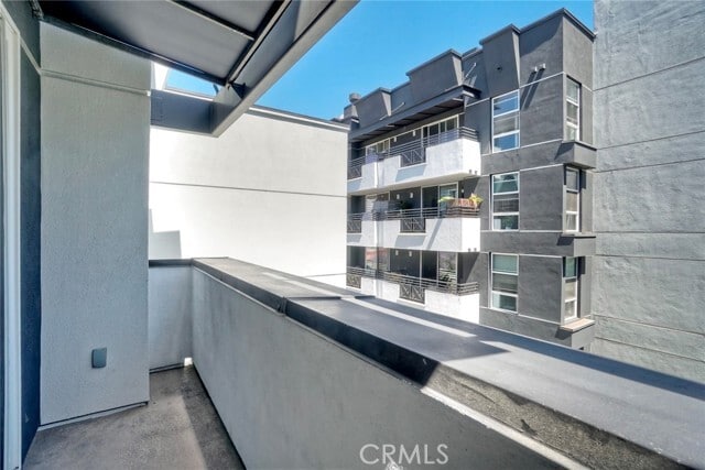 Building Photo - 525 11th Ave