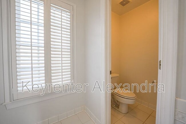 Building Photo - 13568 Heritage Farms Dr