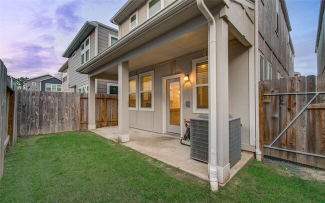 Building Photo - 1525 Parkland Oak Dr