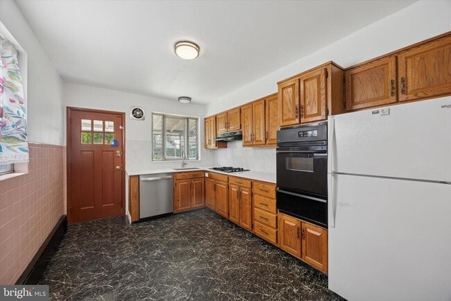 Building Photo - 3224 Aramingo Ave