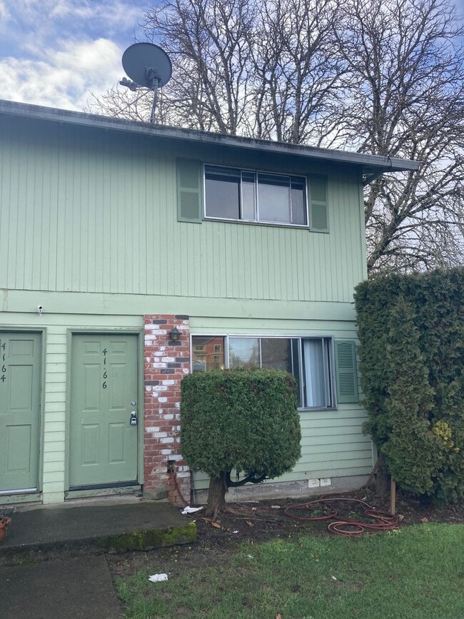 Building Photo - 4166 SW 170th Ave