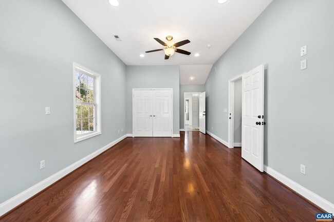 Building Photo - 703 Tilman Rd