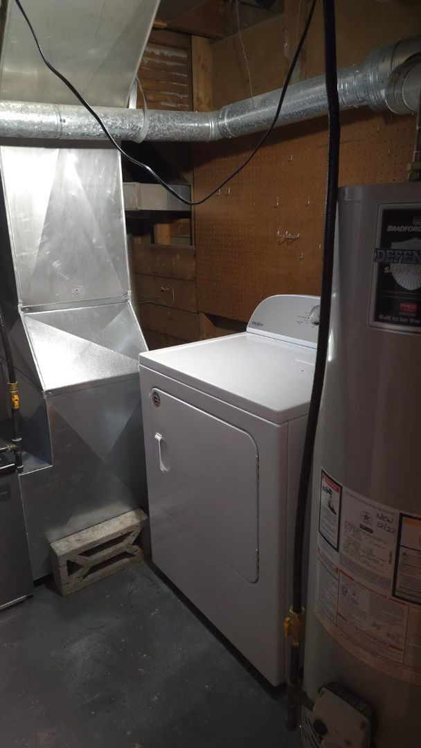 Building Photo - Cozy Home in Historic Bozeman