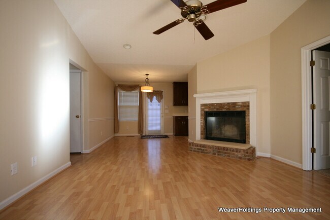 Building Photo - 159 Robinson Rd
