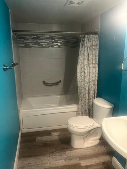 Building Photo - 1108 Bancroft Ave