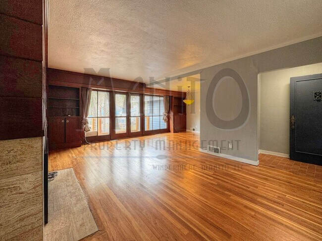 Building Photo - 1624 S Grand Blvd