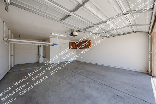 Building Photo - 8768 W Berridge Ln