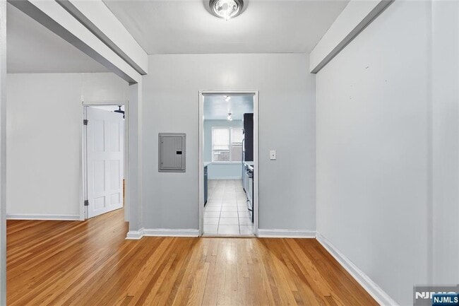 Building Photo - 2520 John F. Kennedy Blvd