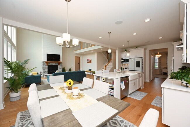 Building Photo - **EXECUTIVE 2022-BUILT HOME IN WILLIAMSON ...
