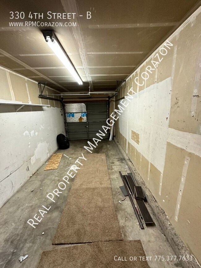 Building Photo - 330 4th St