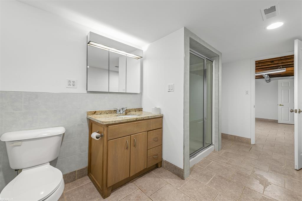 Building Photo - 46730 Romeo Plank Rd