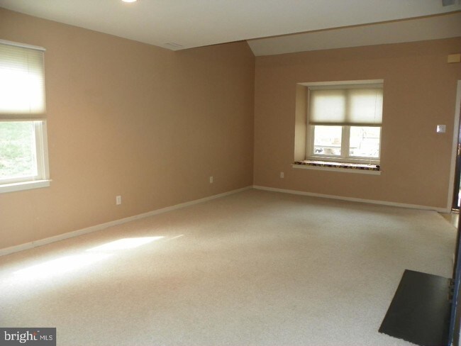Building Photo - 5407 Lister Ct