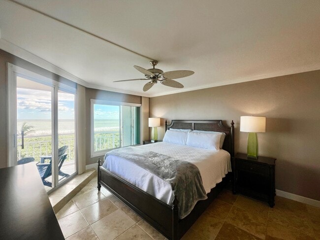 Building Photo - 3870 N Hwy A1A