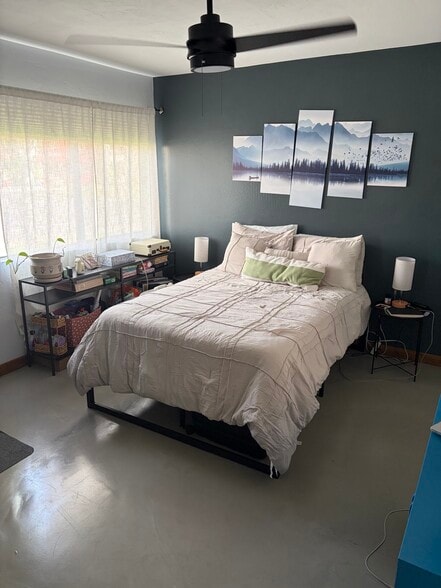 Large primary with double closet. NOT AVAILABLE - 3200 S Litzler Dr