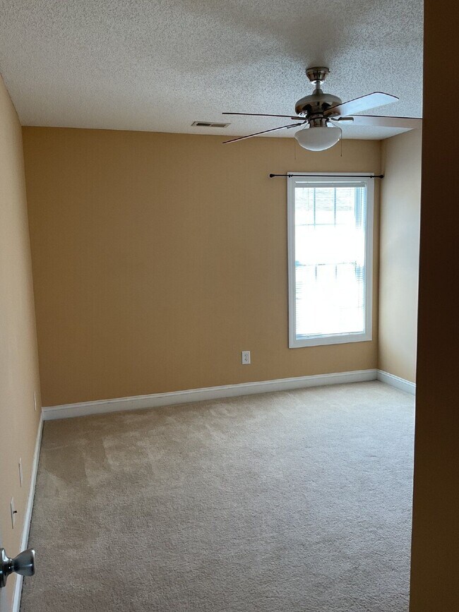 Building Photo - 4155 Dudleys Grant Dr