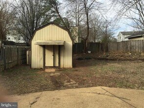 Building Photo - Single Family Home in Woodbridge