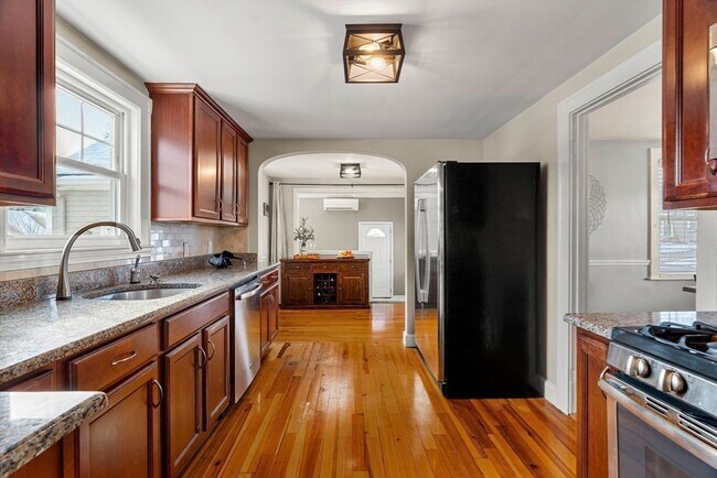 Building Photo - 55 Aborn Ave